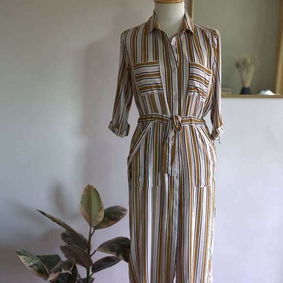 "Straight Lash" Tie and Button up Dress.  Striped Brown, Black, White, and Tan. - Picture 1 of 9